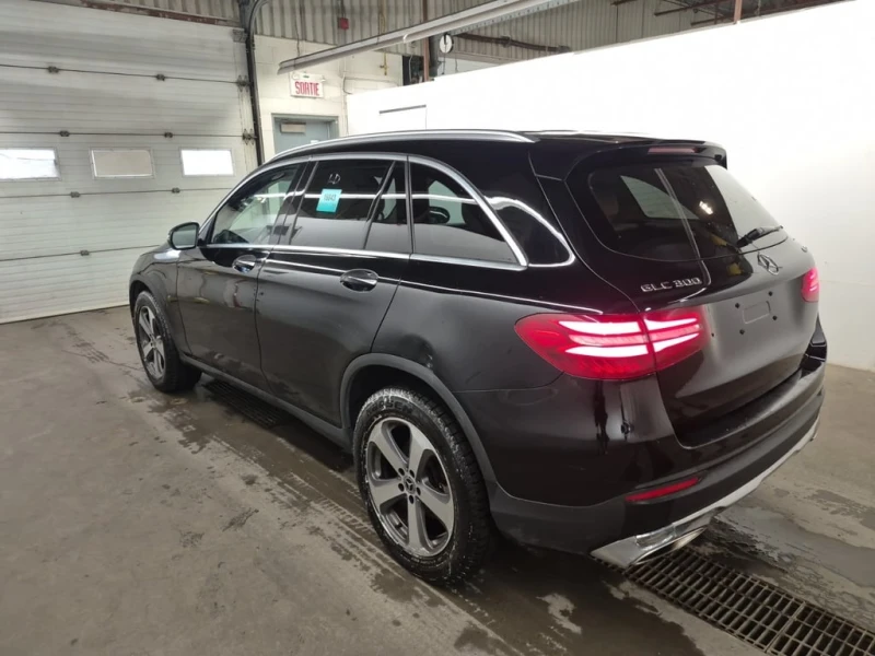 Mercedes-Benz GLC 300 2018 4MATIC * БЕЗ ПЪРВОНАЧАЛНА ВНОСКА* , снимка 4 - Автомобили и джипове - 52959080