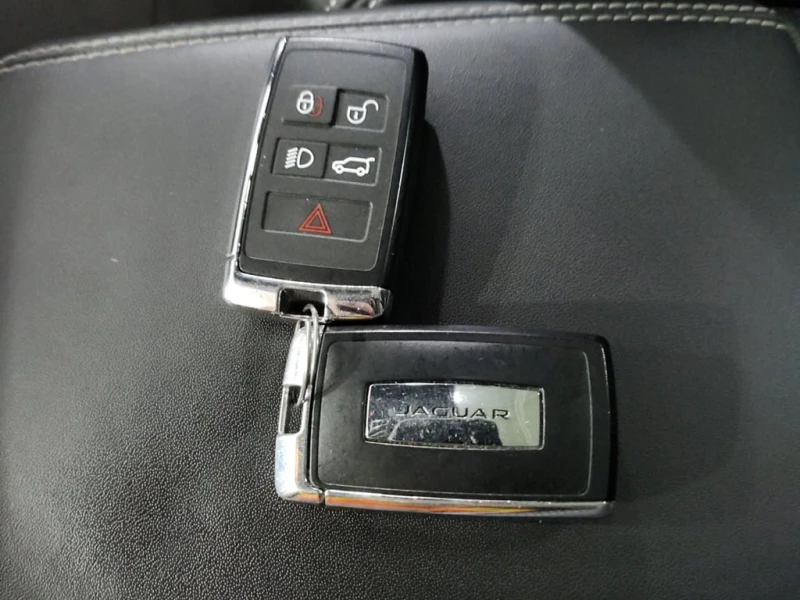 Jaguar F-PACE * R DYNAMIC S * CARFAX * ЦЕНА ДО БГ, снимка 7 - Автомобили и джипове - 53122652