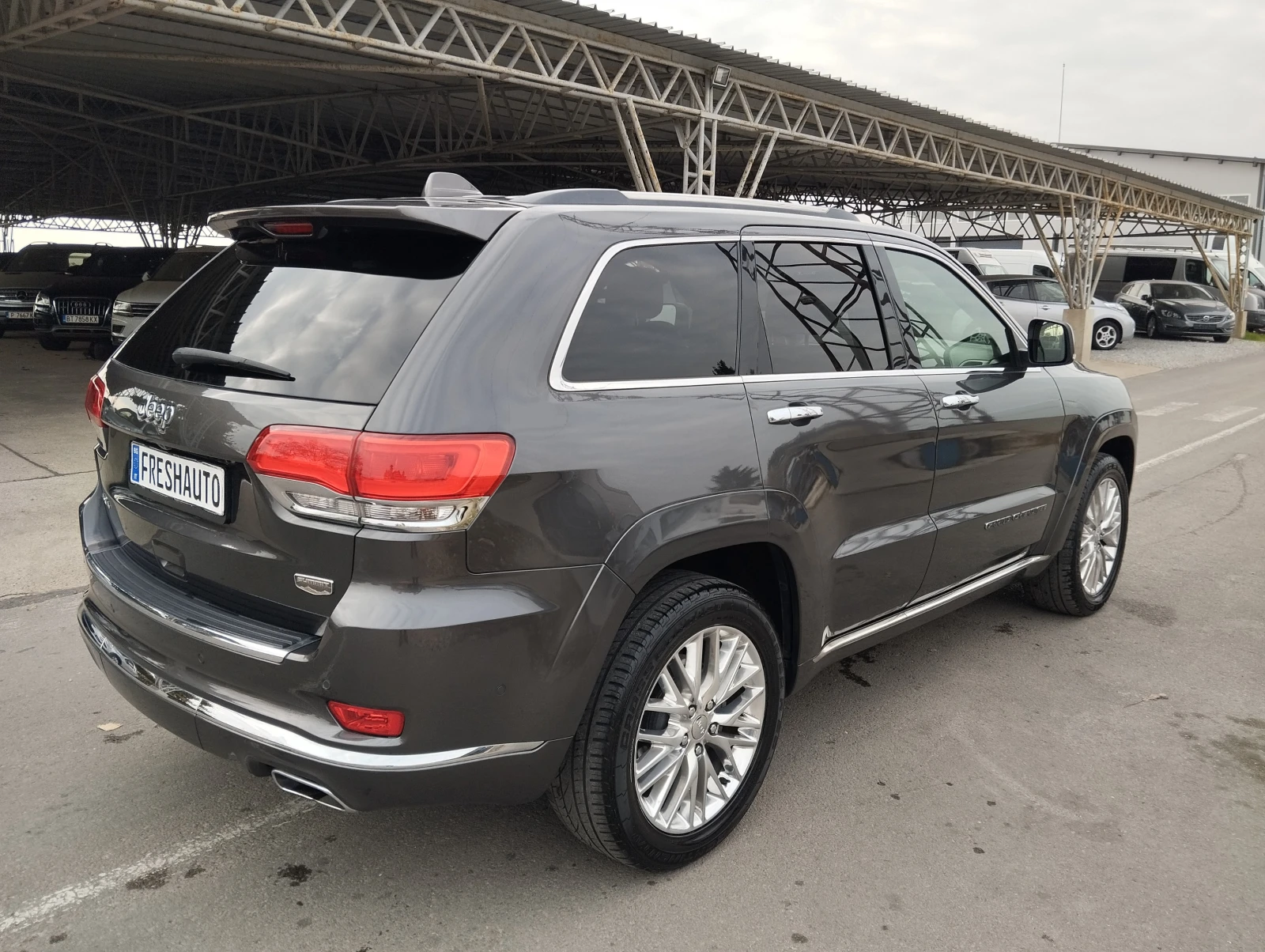 Jeep Grand cherokee 3.0 FACELIFT/ SUMMITКожа/Дистроник/Камера/Панорама - изображение 5