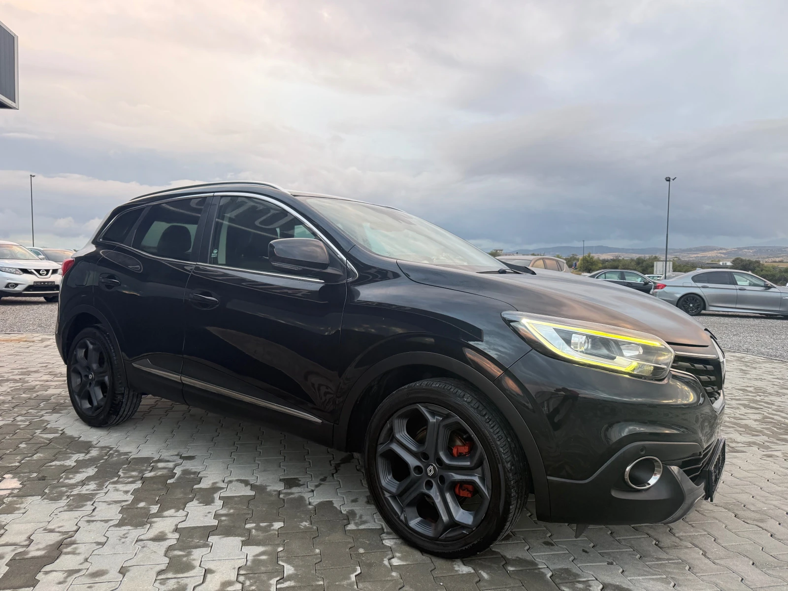 Renault Kadjar 1.5 dci Автомат!!! Най високо ниво на оборудване ! - изображение 3
