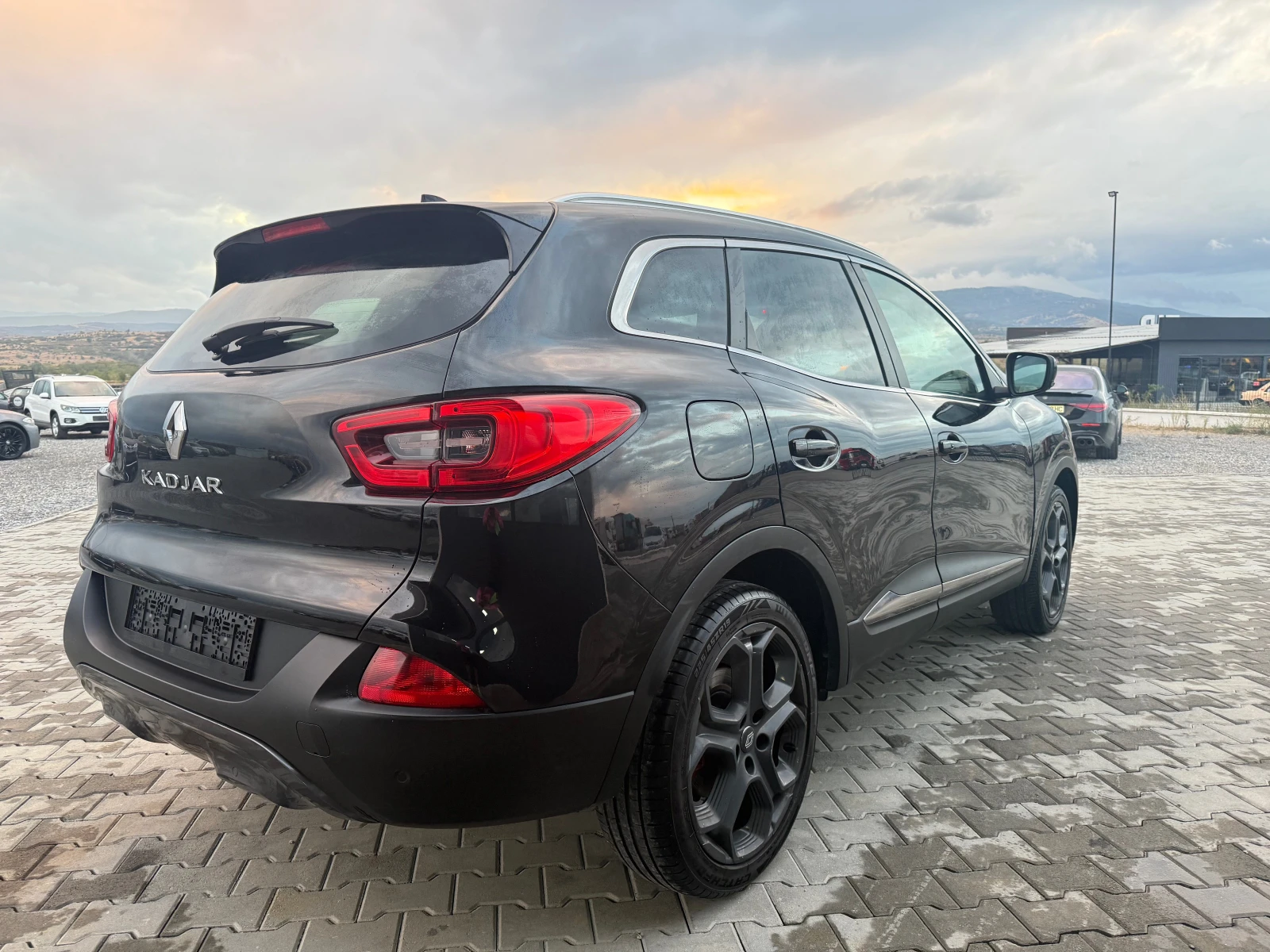 Renault Kadjar 1.5 dci Автомат!!! Най високо ниво на оборудване ! - изображение 5