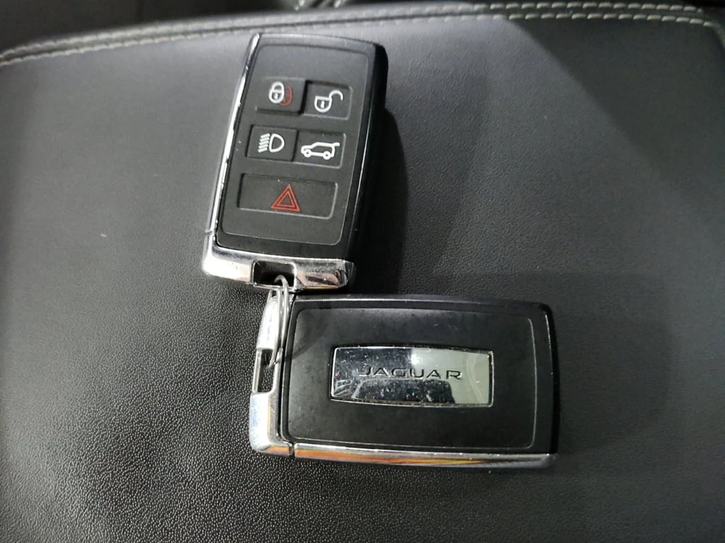 Jaguar F-PACE * R DYNAMIC S * CARFAX * ���� �� �� | Mobile.bg � ����������� 7