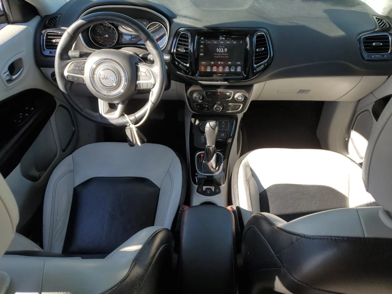 Jeep Compass 2.4l Limited, снимка 7 - Автомобили и джипове - 53987632