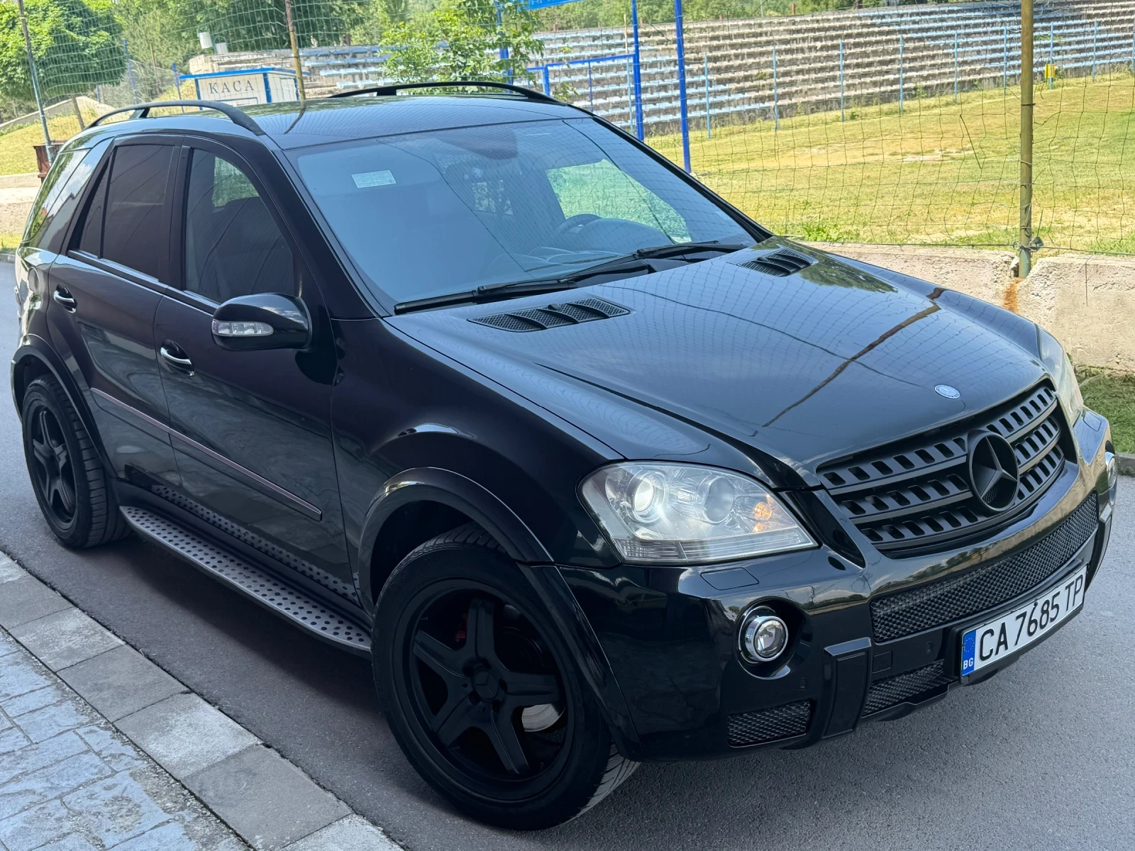 Mercedes-Benz ML 320 6.3PACK/СМЕНЕНИ ВЕРИГИ/ОБСЛУЖЕН/FULL, снимка 3 - Автомобили и джипове - 54741060