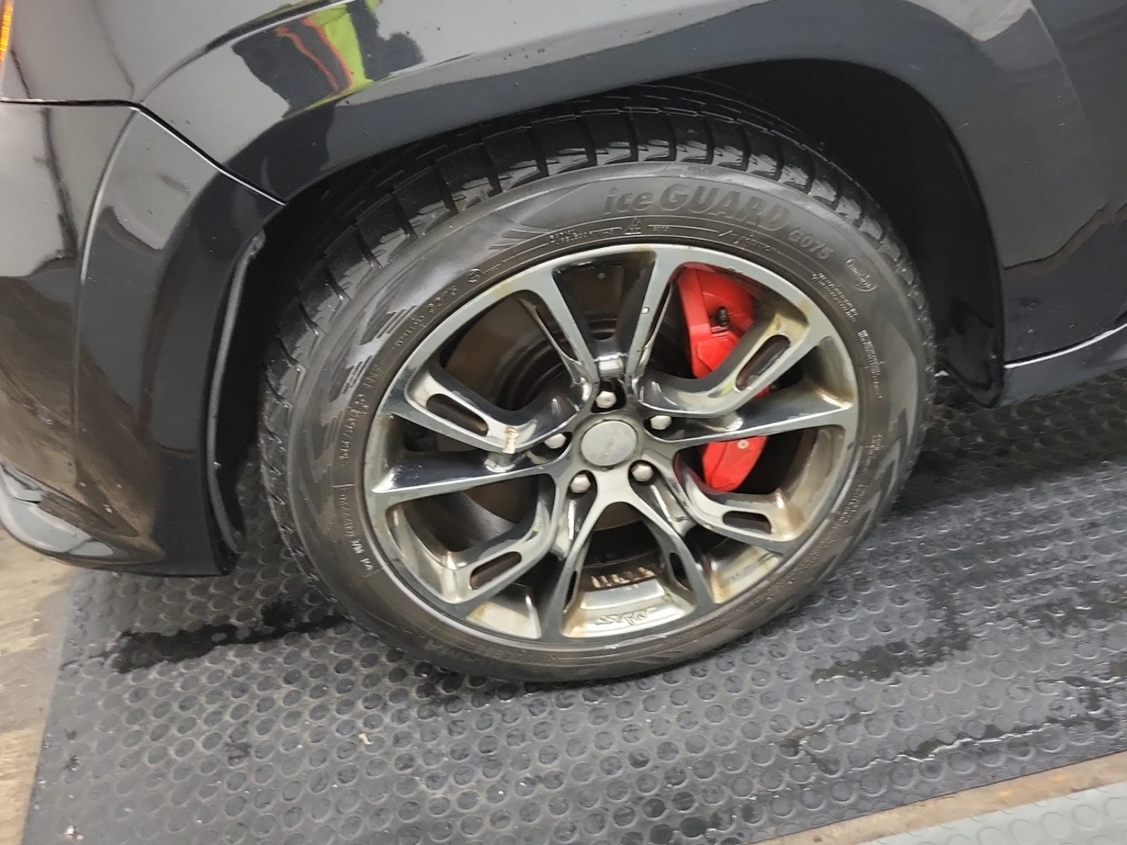Jeep Grand cherokee SRT/6.4/AWD/CARFAX/АВТО КРЕДИТ, снимка 7 - Автомобили и джипове - 54976870