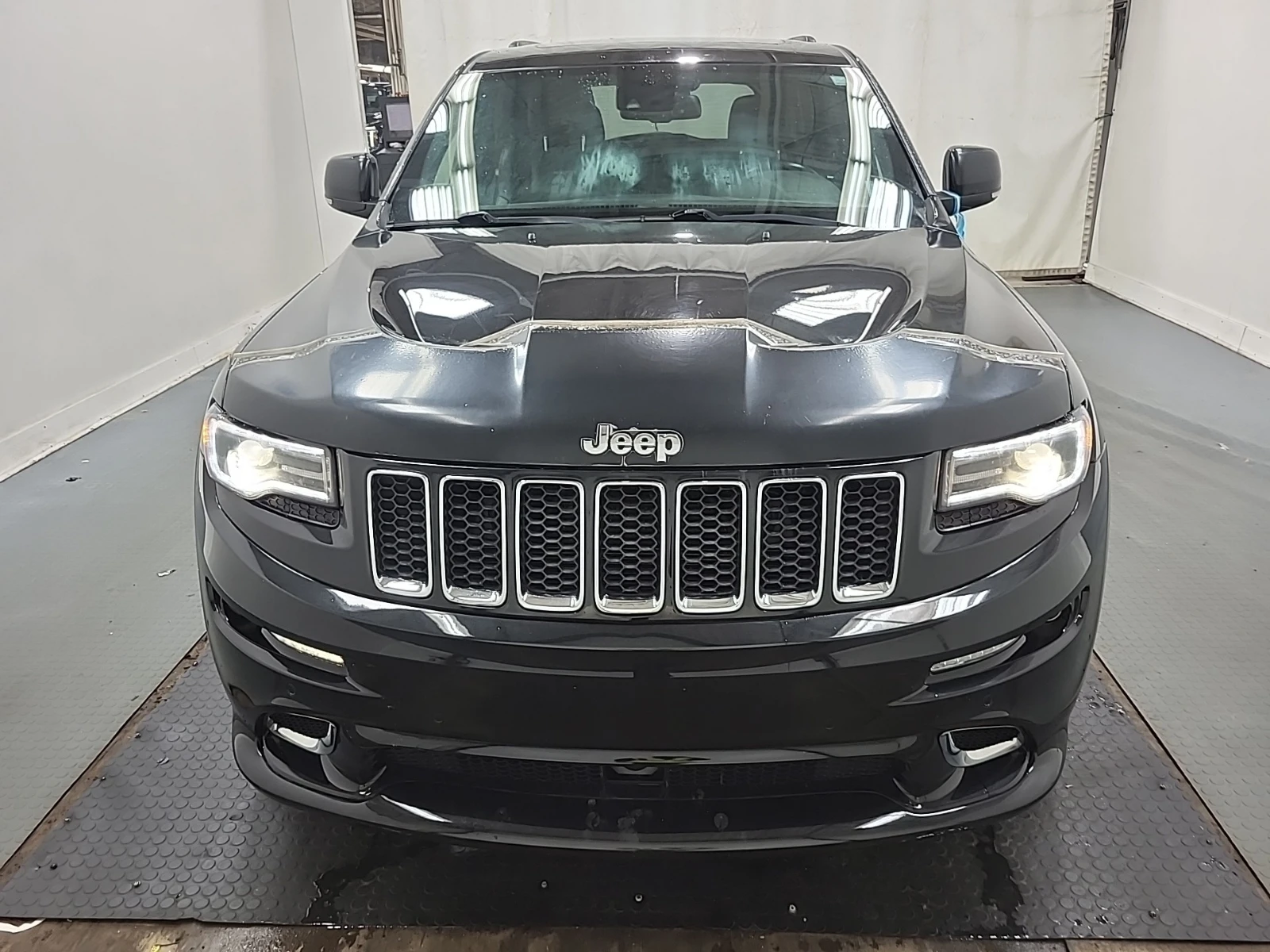 Jeep Grand cherokee SRT/6.4/AWD/CARFAX/АВТО КРЕДИТ, снимка 3 - Автомобили и джипове - 54976870