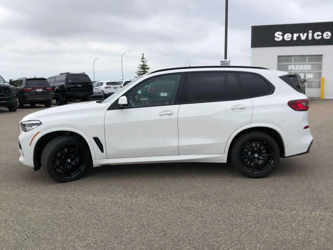 BMW X5 * xDrive40i * CARFAX * ЦЕНА ДО БГ, снимка 2 - Автомобили и джипове - 54980245
