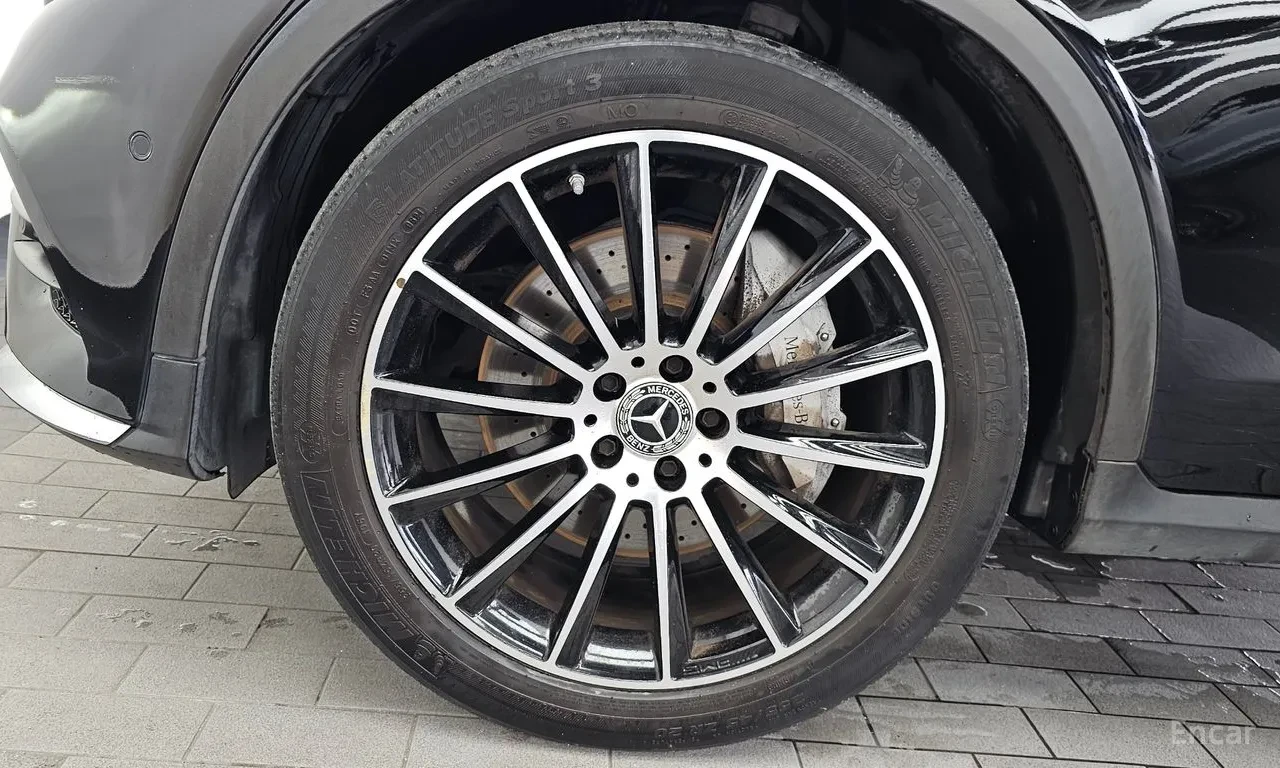 Mercedes-Benz GLC Coupe 300* 4MATIC AMG Line* 360* HED* Burmester, снимка 17 - Автомобили и джипове - 55570783