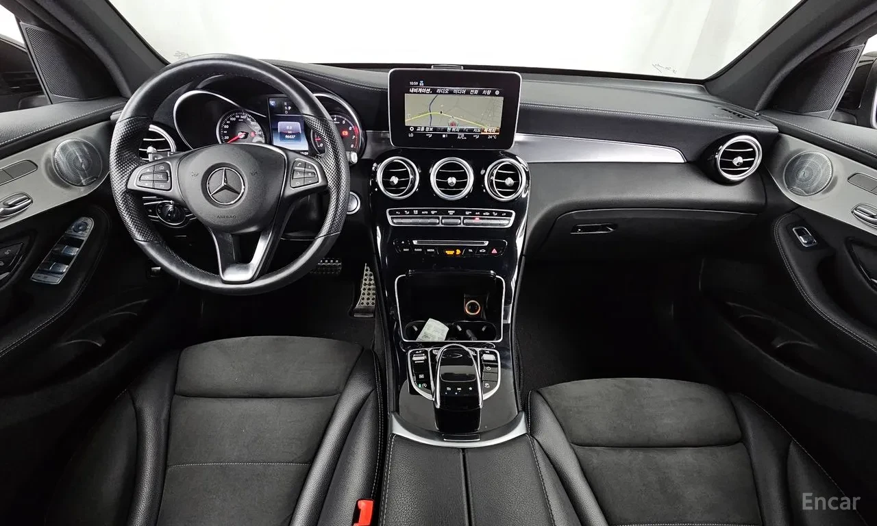 Mercedes-Benz GLC Coupe 300* 4MATIC AMG Line* 360* HED* Burmester, снимка 12 - Автомобили и джипове - 55570783