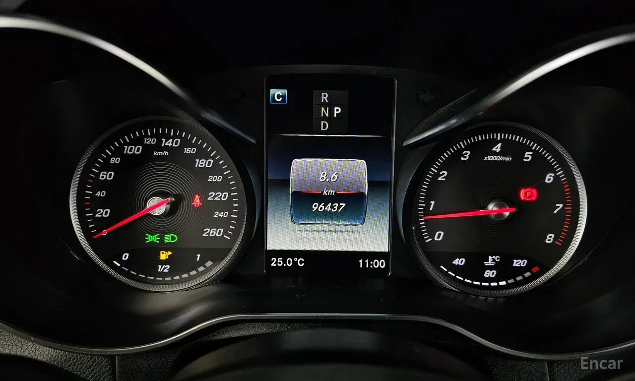 Mercedes-Benz GLC Coupe 300* 4MATIC AMG Line* 360* HED* Burmester, снимка 6 - Автомобили и джипове - 55570783