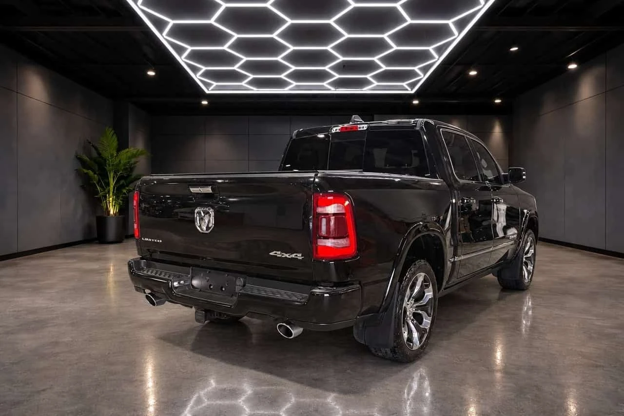 Dodge RAM 1500 * Limited 4x4 Crew Cab 5'7 Box * CARFAX *  | Mobile.bg � ����������� 5