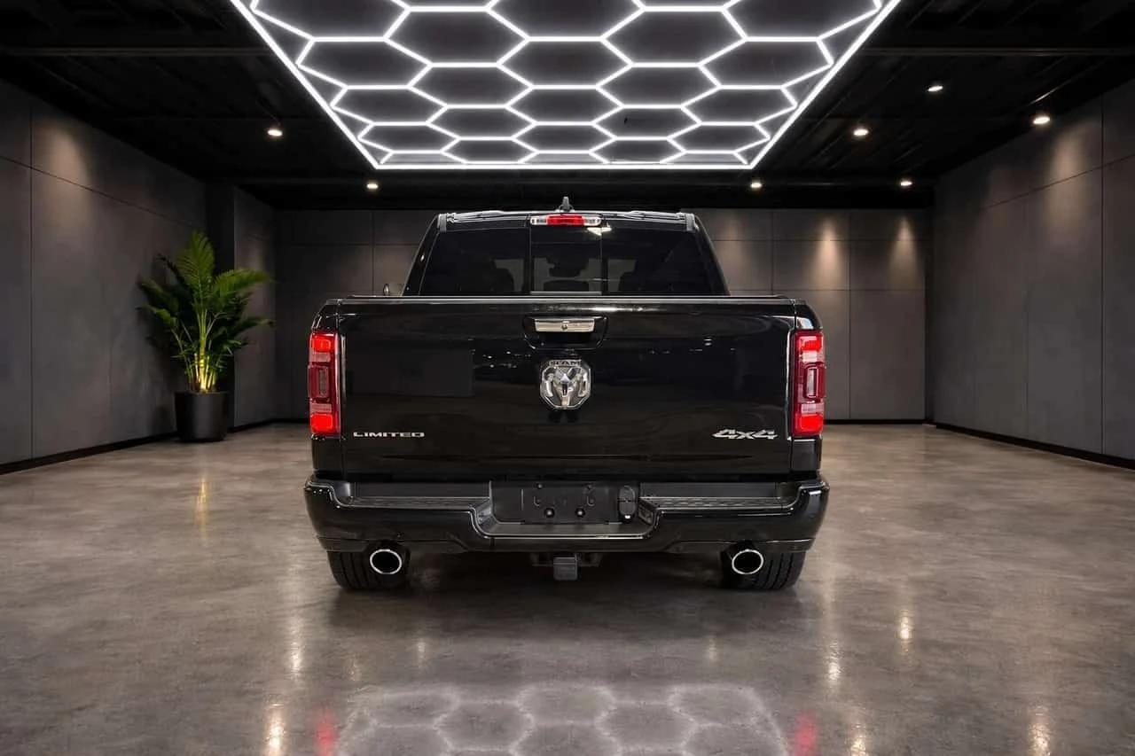 Dodge RAM 1500 * Limited 4x4 Crew Cab 5'7 Box * CARFAX *  | Mobile.bg � ����������� 4