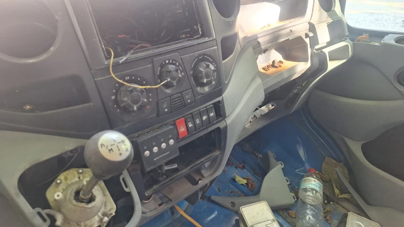 Iveco 35S18, снимка 5 - Бусове и автобуси - 52343325