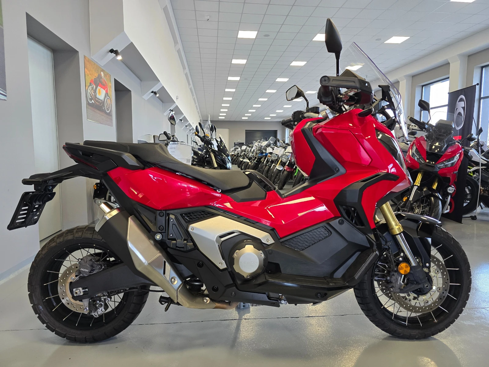 Honda X-ADV 750ie, ABS-TCS, 12600км., 2021г. - изображение 3