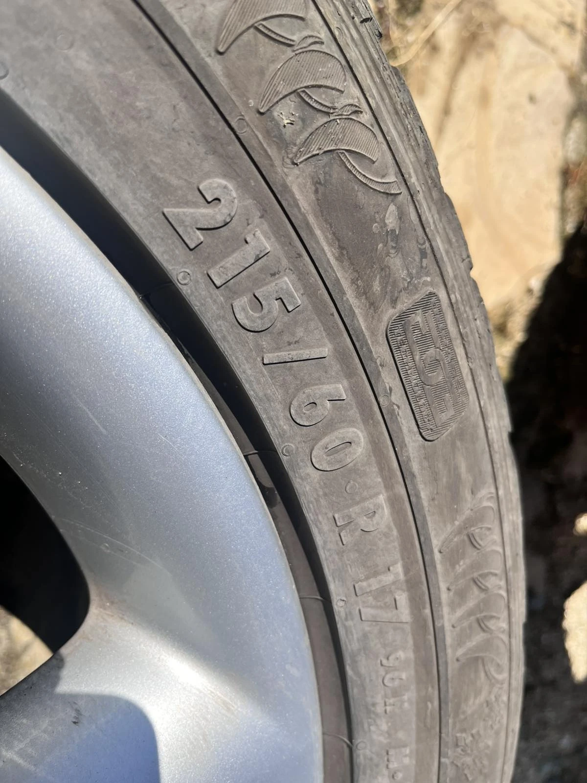    215/60R17  Nissan | Mobile.bg   3