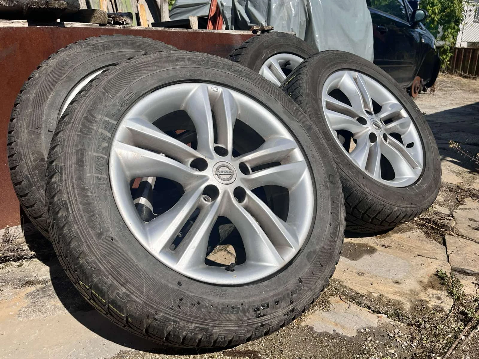    215/60R17  Nissan | Mobile.bg   1