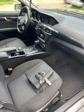 Mercedes-Benz C 200, снимка 2