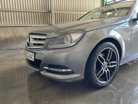 Mercedes-Benz C 200, снимка 11