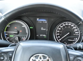 Toyota Camry 2024 Toyota Camry Hybrid SE, снимка 9
