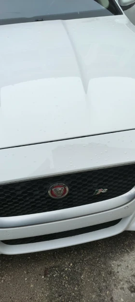 Jaguar XE, снимка 2