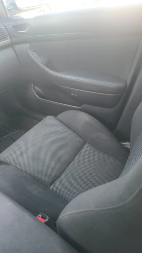 Toyota Avensis 2.0 D-4D, снимка 10