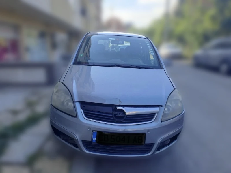 Opel Zafira, снимка 1 - Автомобили и джипове - 48238613