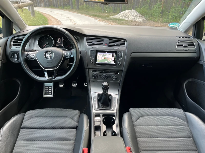 VW Golf, снимка 7 - Автомобили и джипове - 52755284