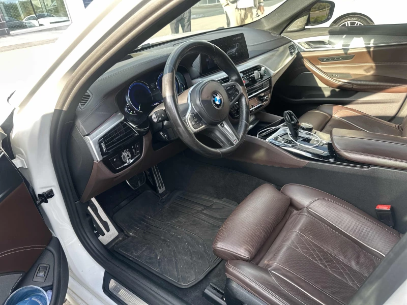 BMW 530 M-pkg* Harman/Kardon* Подгрев* Обдух* Пано, снимка 5 - Автомобили и джипове - 52317636