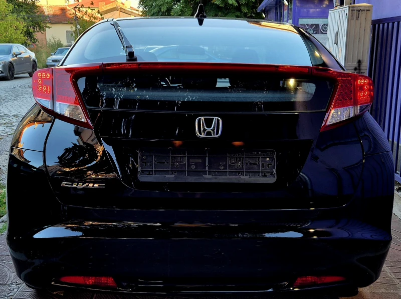 Honda Civic 1.8i-верига-нави-6speed-japan, снимка 13 - Автомобили и джипове - 51782475