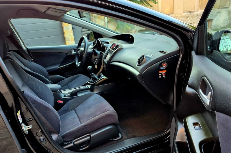 Honda Civic 1.8i-верига-нави-6speed-japan, снимка 16 - Автомобили и джипове - 51782475