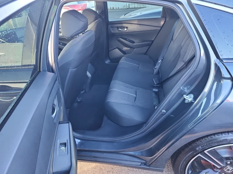 Honda Accord HYBRID SPORT * * CARFAX * * АВТО КРЕДИТ * * , снимка 10 - Автомобили и джипове - 52473452