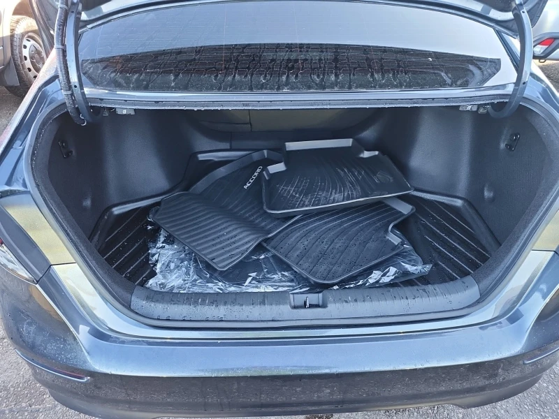 Honda Accord HYBRID SPORT * * CARFAX * * АВТО КРЕДИТ * * , снимка 11 - Автомобили и джипове - 52473452