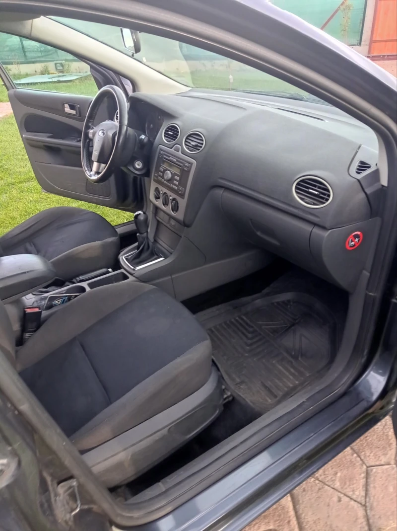 Ford Focus 1.6TDCI, снимка 4 - Автомобили и джипове - 52704696