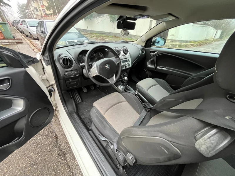 Alfa Romeo MiTo 1.4 Gaz/Benzin, снимка 9 - Автомобили и джипове - 53372945