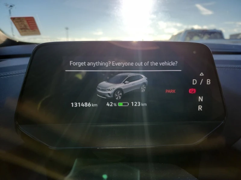 VW ID.4  PRO S * PANO* Heated &Cooled Seats, снимка 9 - Автомобили и джипове - 53468511