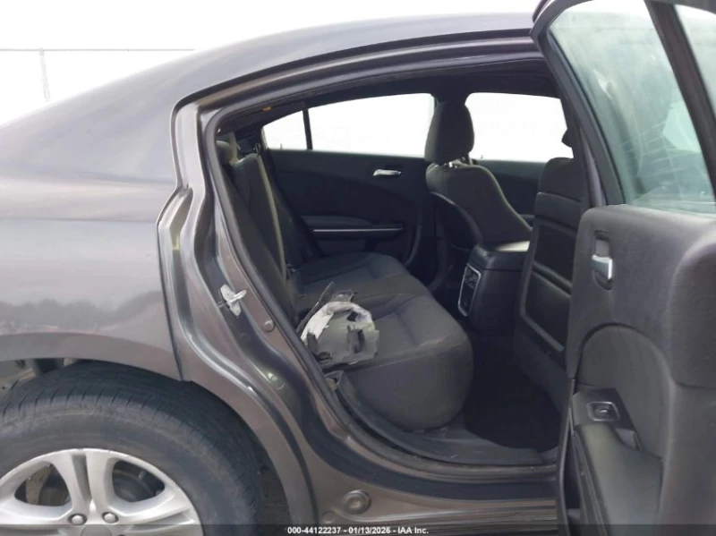 Dodge Charger 3.6l Sxt Rwd, снимка 8 - Автомобили и джипове - 53585189