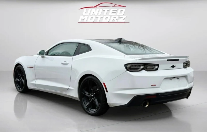Chevrolet Camaro 1LT RS Pkg. 275 hp~SAFETY CERTIFIED~25 Service Rec, снимка 5 - Автомобили и джипове - 53588379