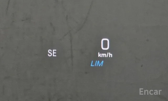 Mercedes-Benz CLS 400 D * 4MATIC * AMG LINE * ОБДУХВАНЕ * HUD * , снимка 15 - Автомобили и джипове - 56157204