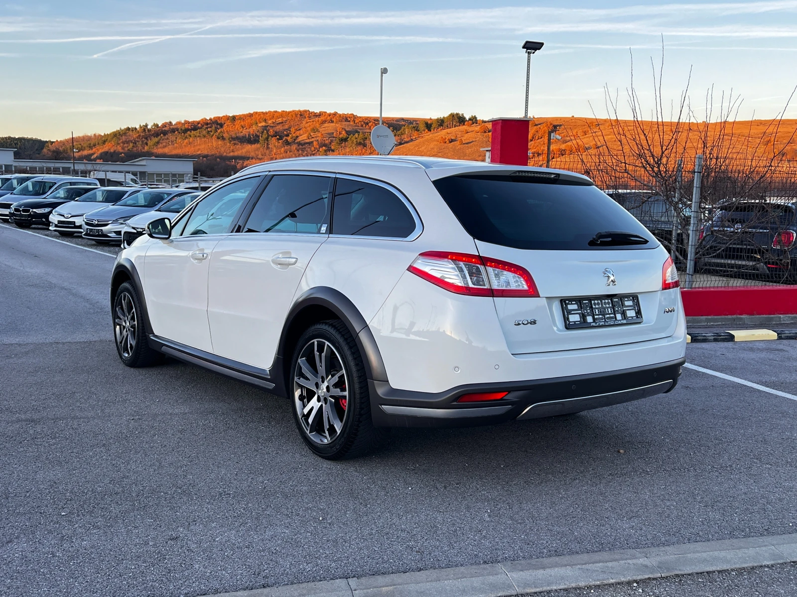 Peugeot 508 RXH Hybrid 4x4 Кожа HUD Подгрев Панорама Keyless - изображение 6