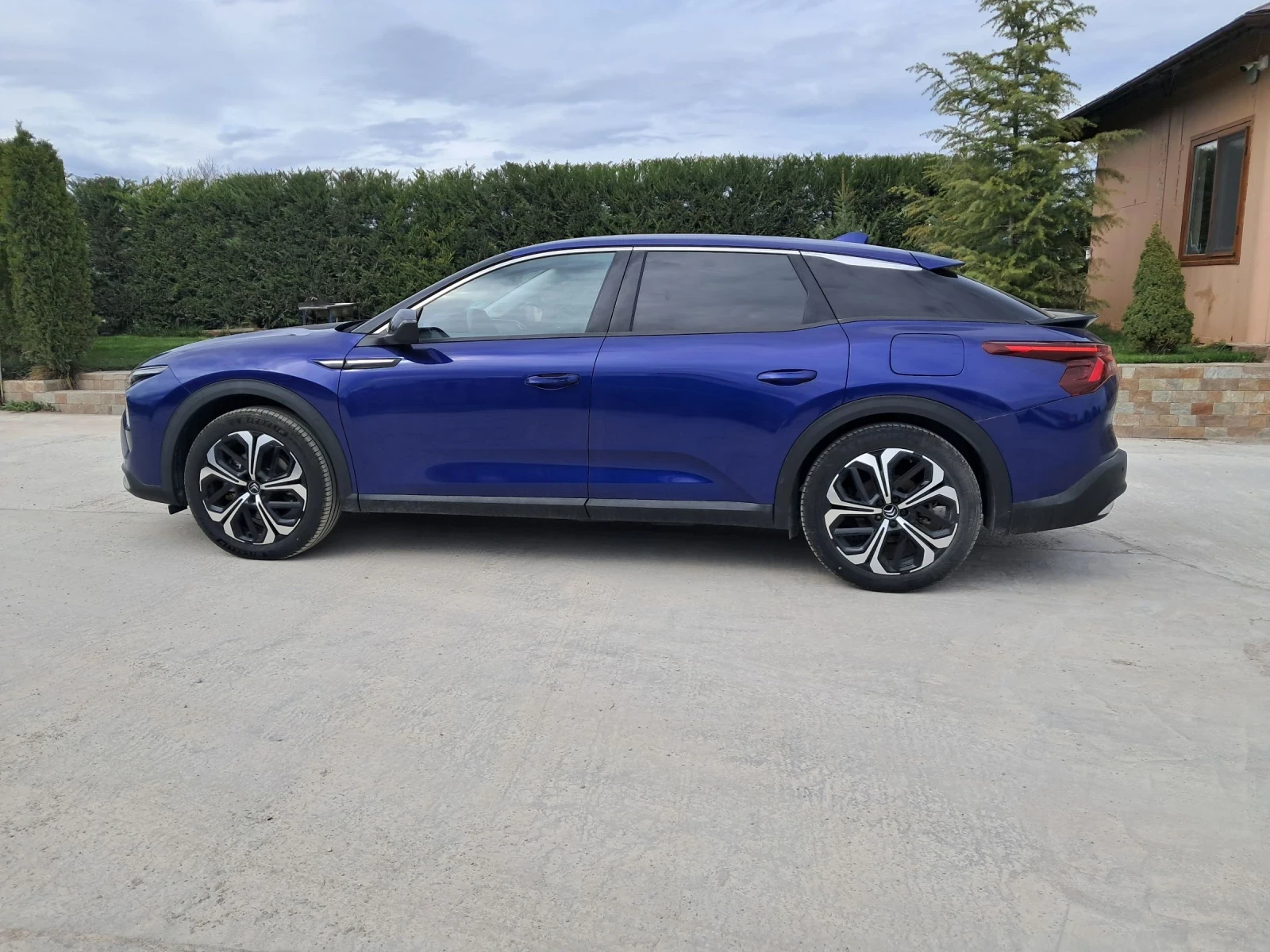 Citroen C5X 1.6 Plug-in hybrid  - изображение 5
