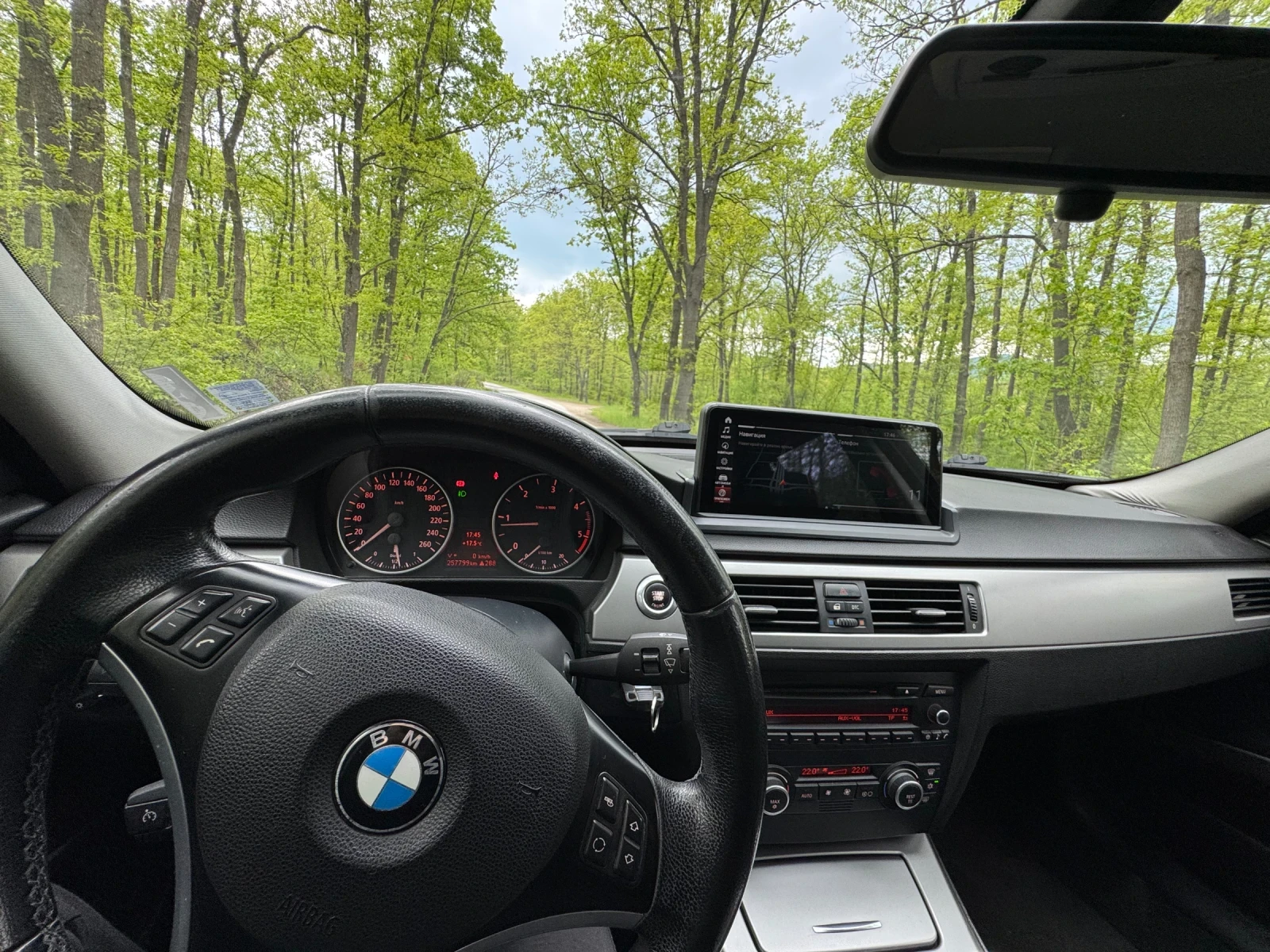 BMW 320  - изображение 6