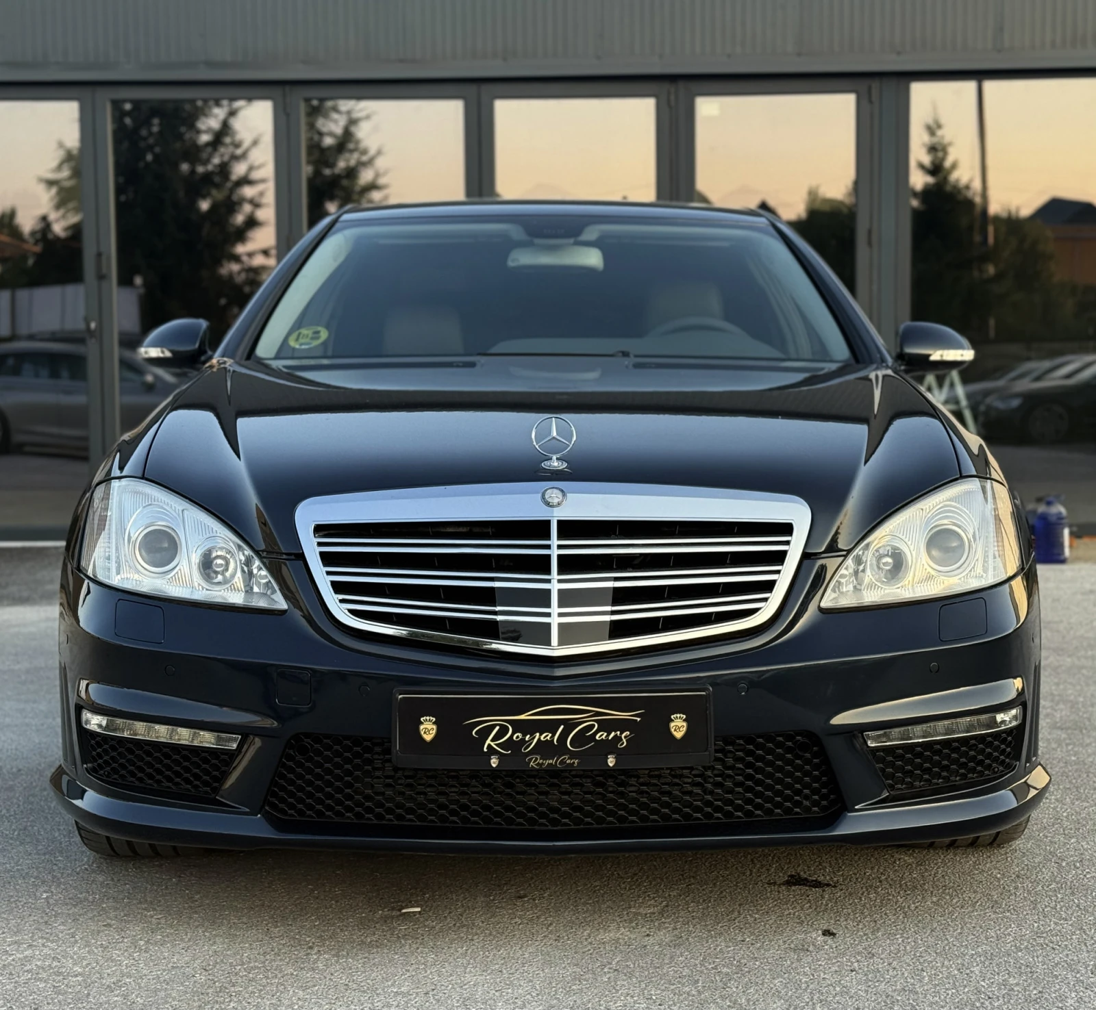 Mercedes-Benz S 320 LONG/SOFT CLOSE/63 AMG/ПОДГРЯВАНЕ/ОБДУХВАНЕ/ - изображение 2