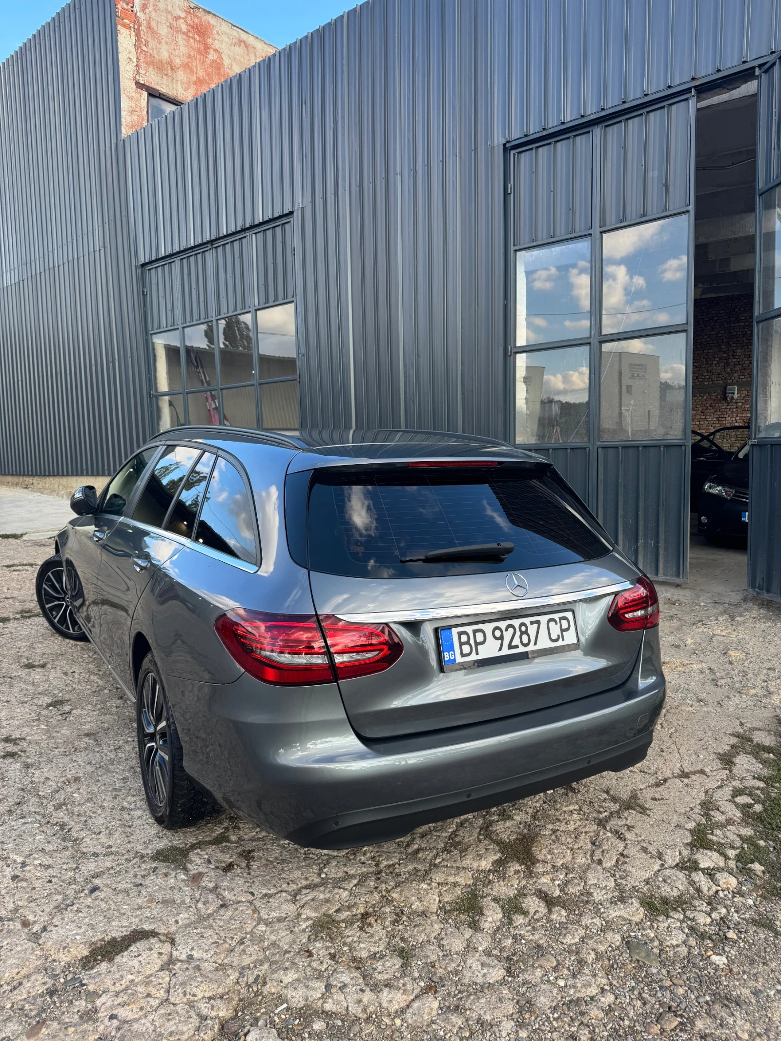 Mercedes-Benz C 180  - изображение 3