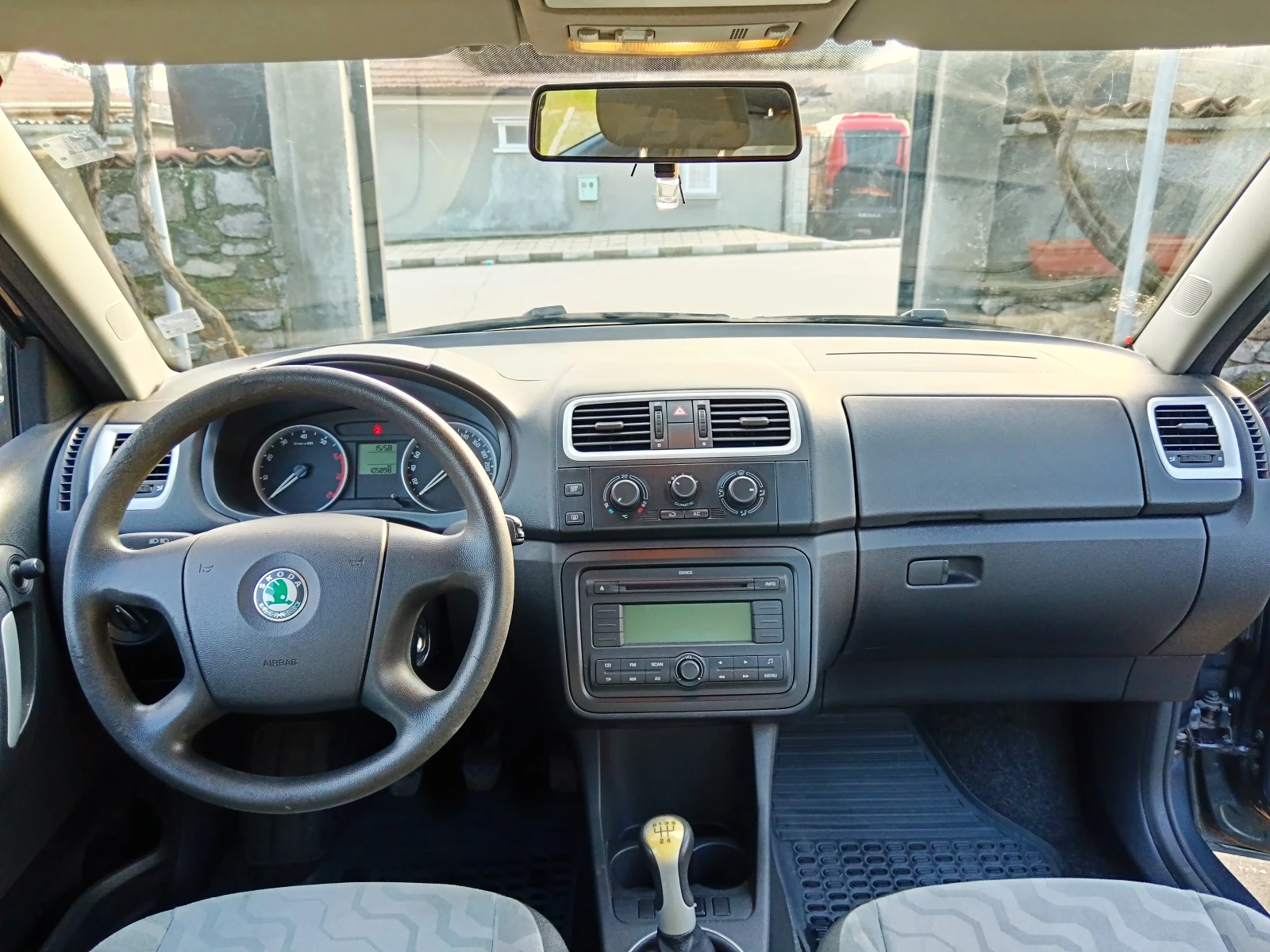Skoda Fabia 1.2 HTP - изображение 10