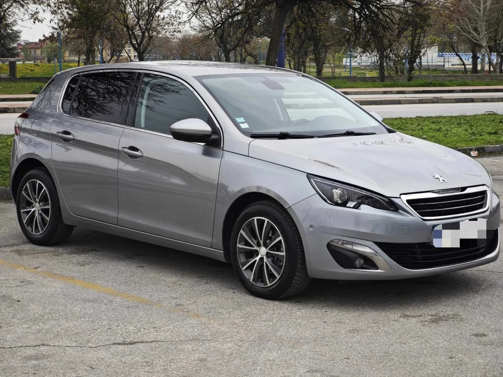 Peugeot 308 1.6 blue hdi, снимка 10 - Автомобили и джипове - 54035683