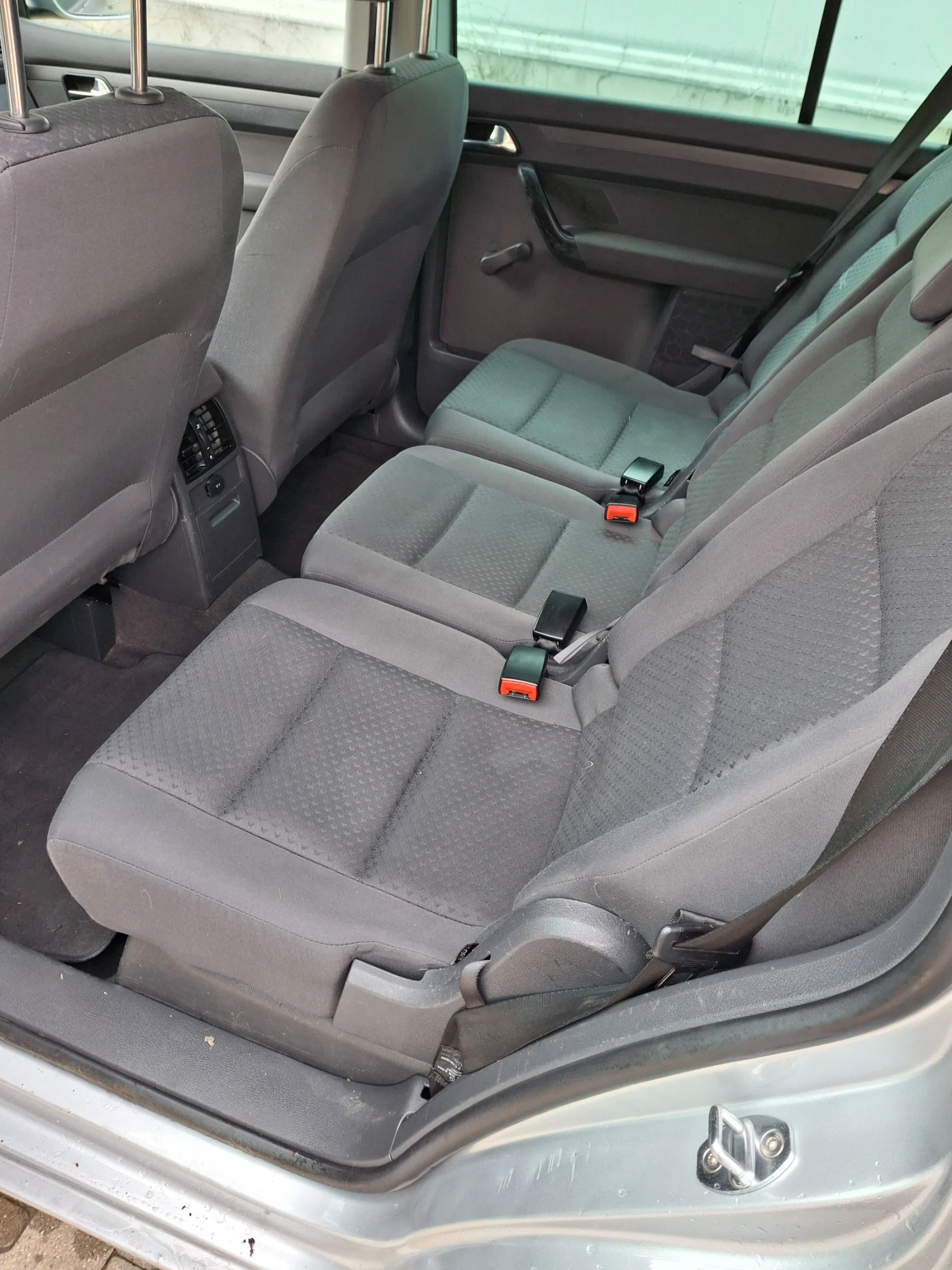 VW Touran 1.6 GERMANY , снимка 6 - Автомобили и джипове - 54038121