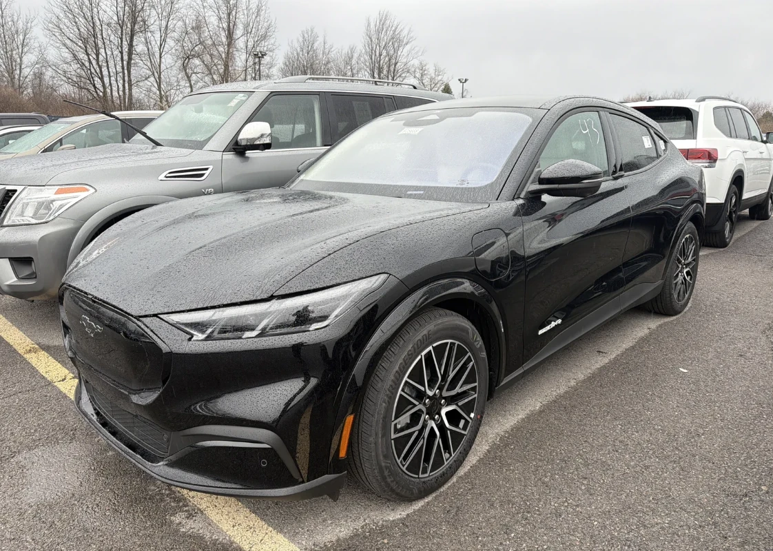 Ford Mustang Mach-E Premium 4x4, снимка 3 - Автомобили и джипове - 54403166