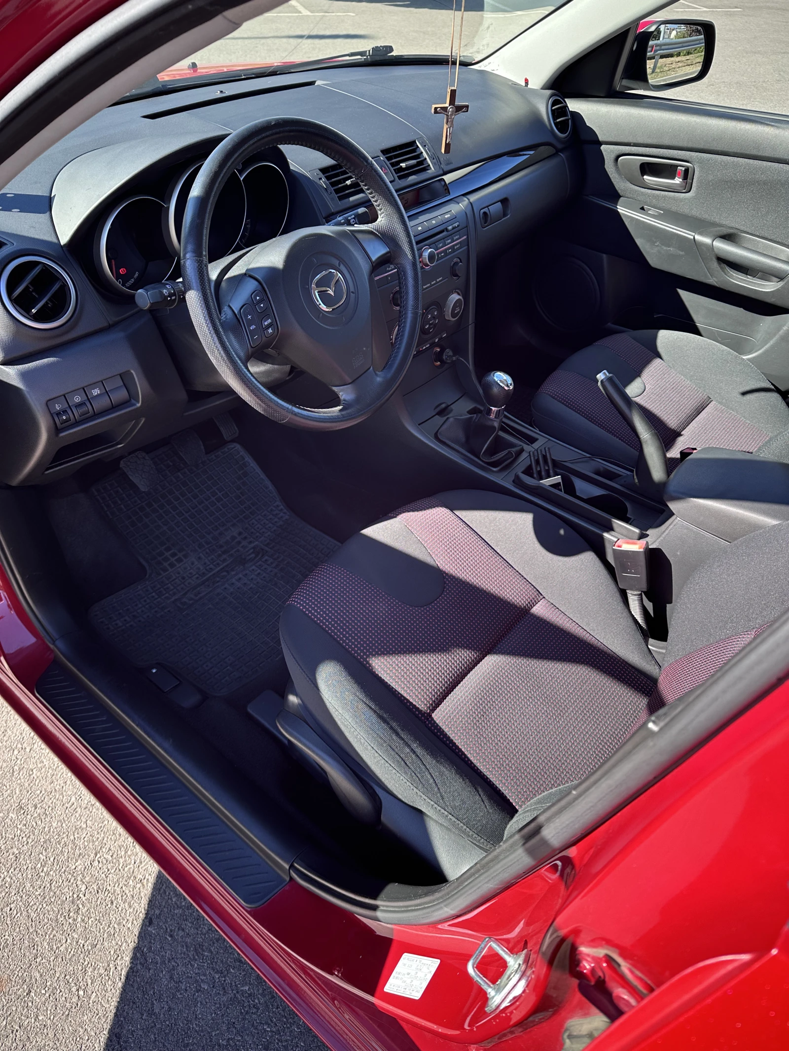 Mazda 3, снимка 4 - Автомобили и джипове - 54520338