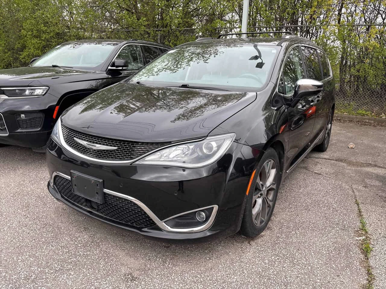 Chrysler Pacifica * Limited * 360 * ПОДГРЕВИ * ПАМЕТ, снимка 12 - Автомобили и джипове - 54561812