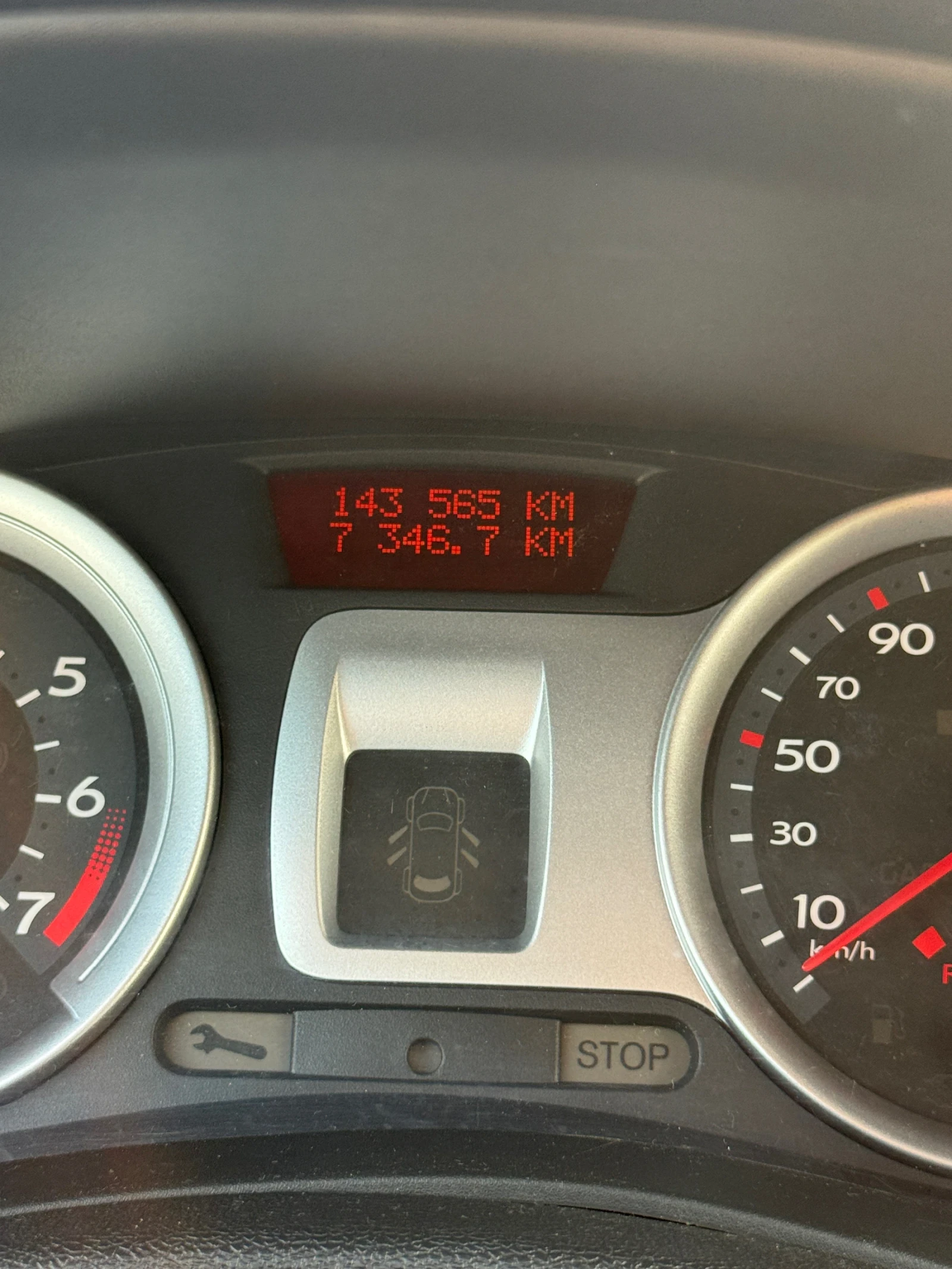Renault Clio, снимка 9 - Автомобили и джипове - 54833263